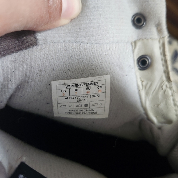 The North Face Women’s Sz 9 HydroSeal Waterproof Hiking Snow Boots Cream Winter - Picture 14 of 15